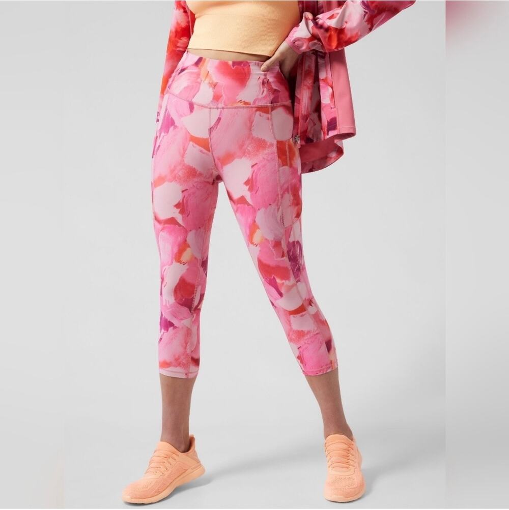 Athleta Leggings Pink Ultimate Stash Capri Womens Medium Painted Energy Coral
